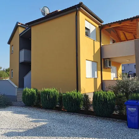 Lejlighed Casa Matea - 90 M From The Sea, New Private Swimming Pool Pula