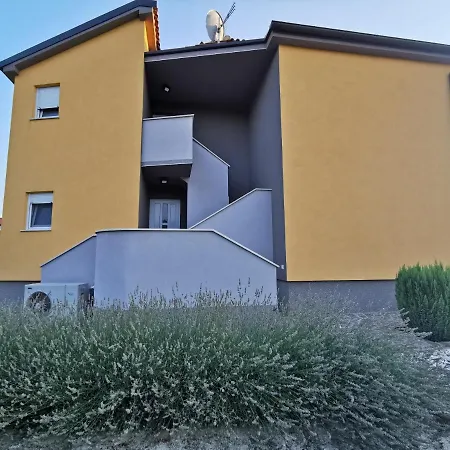 Casa Matea - 90 M From The Sea, New Private Swimming Pool Appartement *