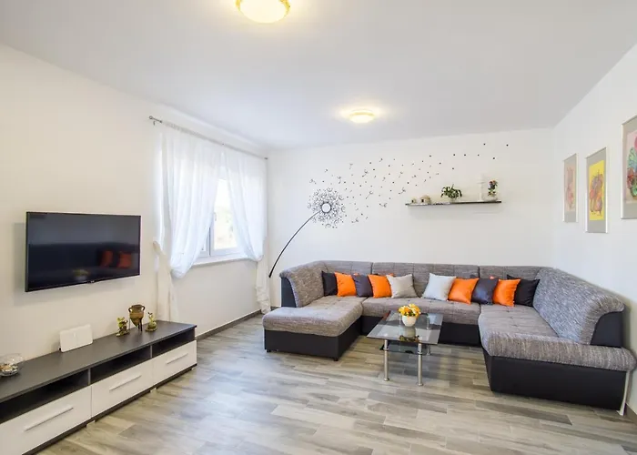 דירה Casa Matea - 90 M From The Sea, New Private Swimming Pool