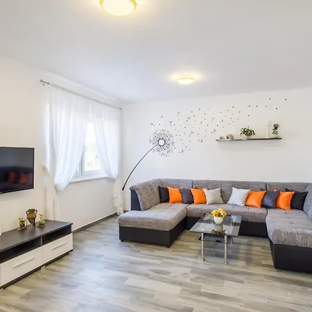 公寓 Casa Matea - 90 M From The Sea, New Private Swimming Pool