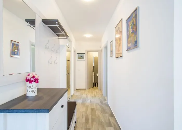 Casa Matea - 90 M From The Sea, New Private Swimming Pool * Pula