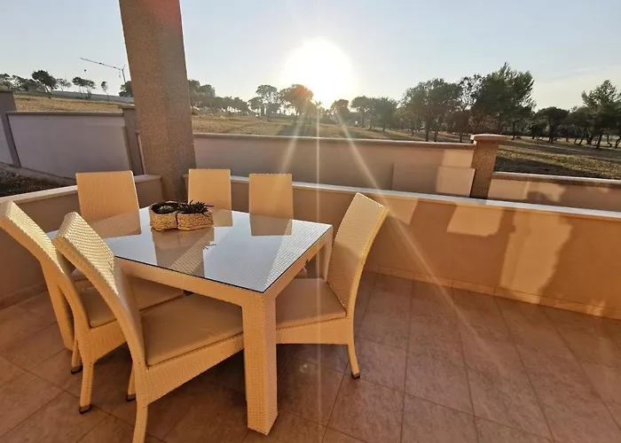 Casa Matea - 90 M From The Sea, New Private Swimming Pool Apartment