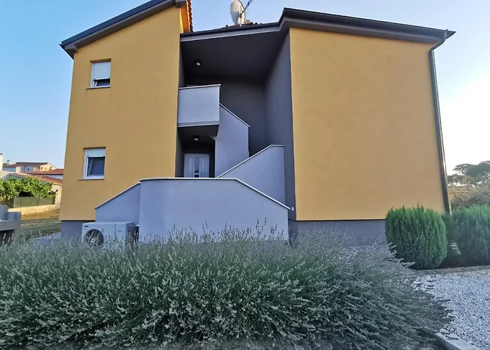 Casa Matea - 90 M From The Sea, New Private Swimming Pool Apartment *