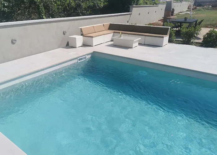 Casa Matea - 90 M From The Sea, New Private Swimming Pool *