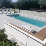 Casa Matea - 90 M From The Sea, New Private Swimming Pool Апартаменты *
